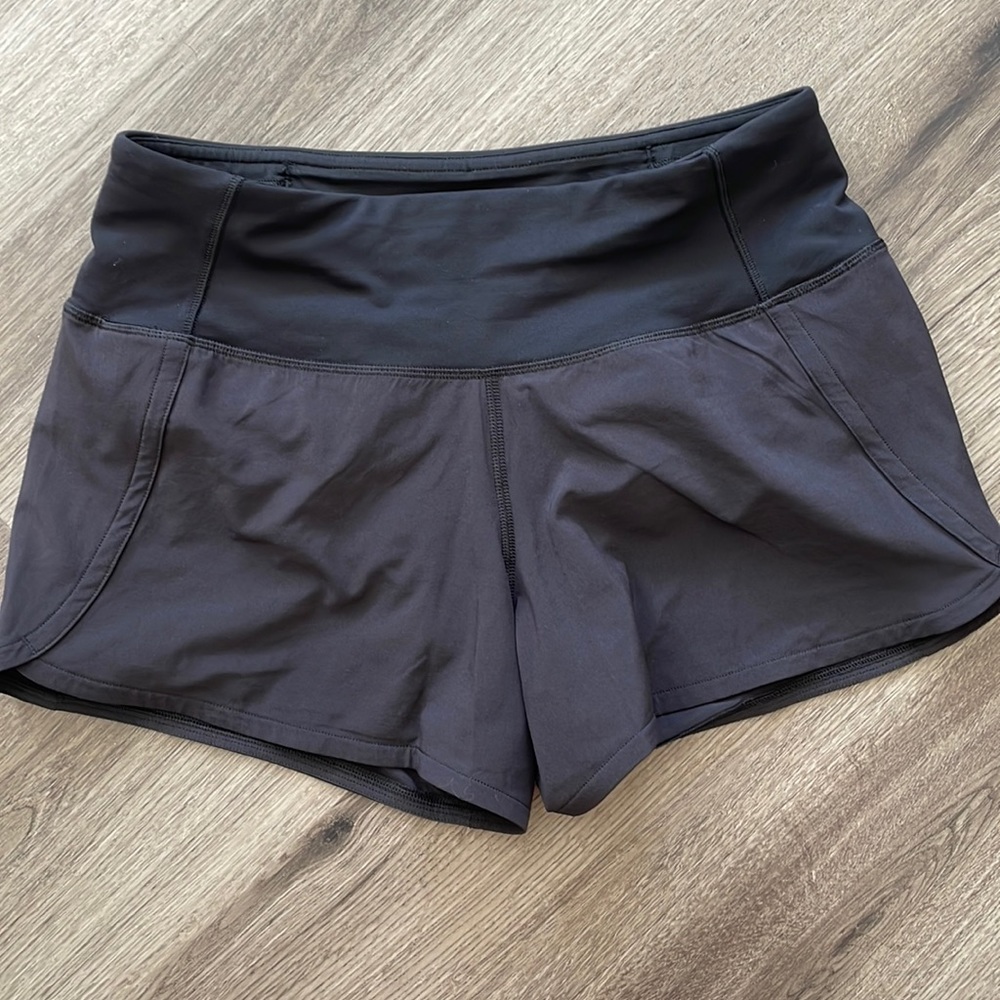 Lululemon black speed up short size 2 long (4”)